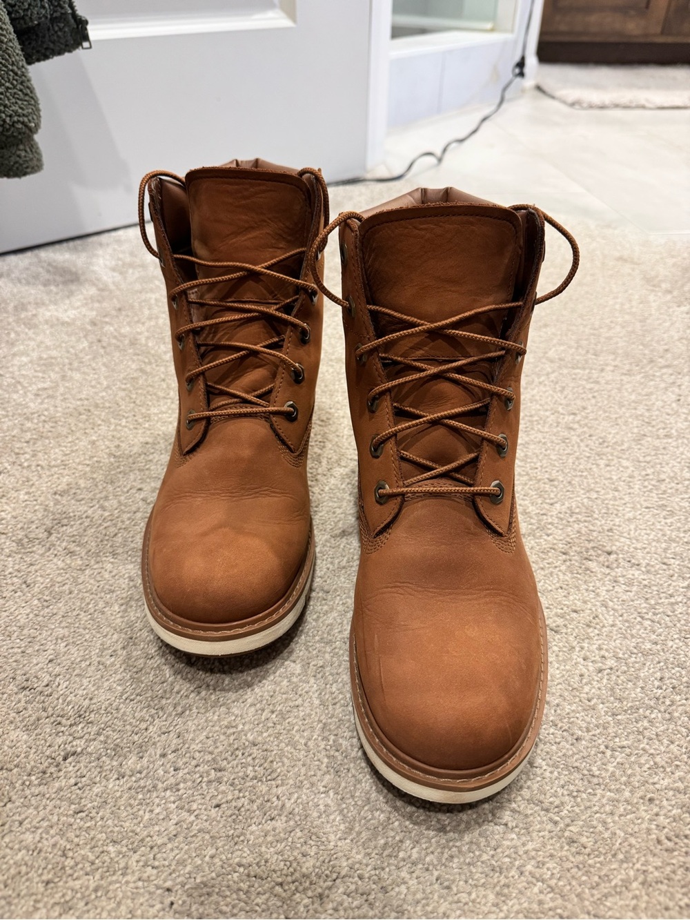 Women’s Tan Timberlands - Durable Lace-Up Boots - Picture 4 of 7